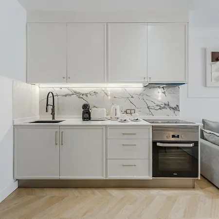 Seashell Apart Otel 4*