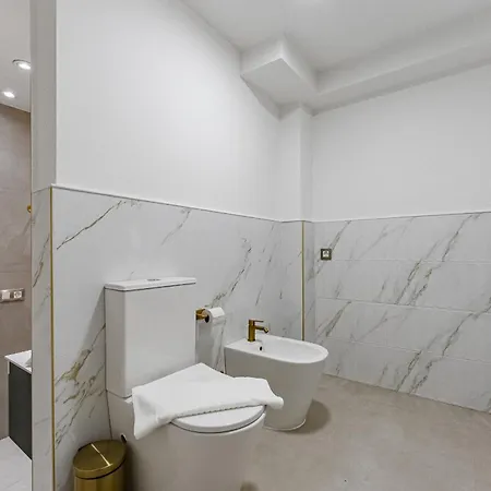 Aparthotel Seashell 4*