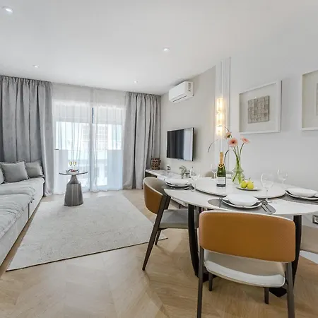 Seashell Aparthotel 4*