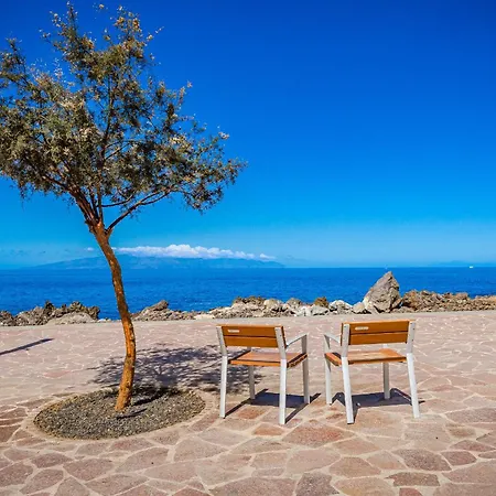 Seashell Apartahotel